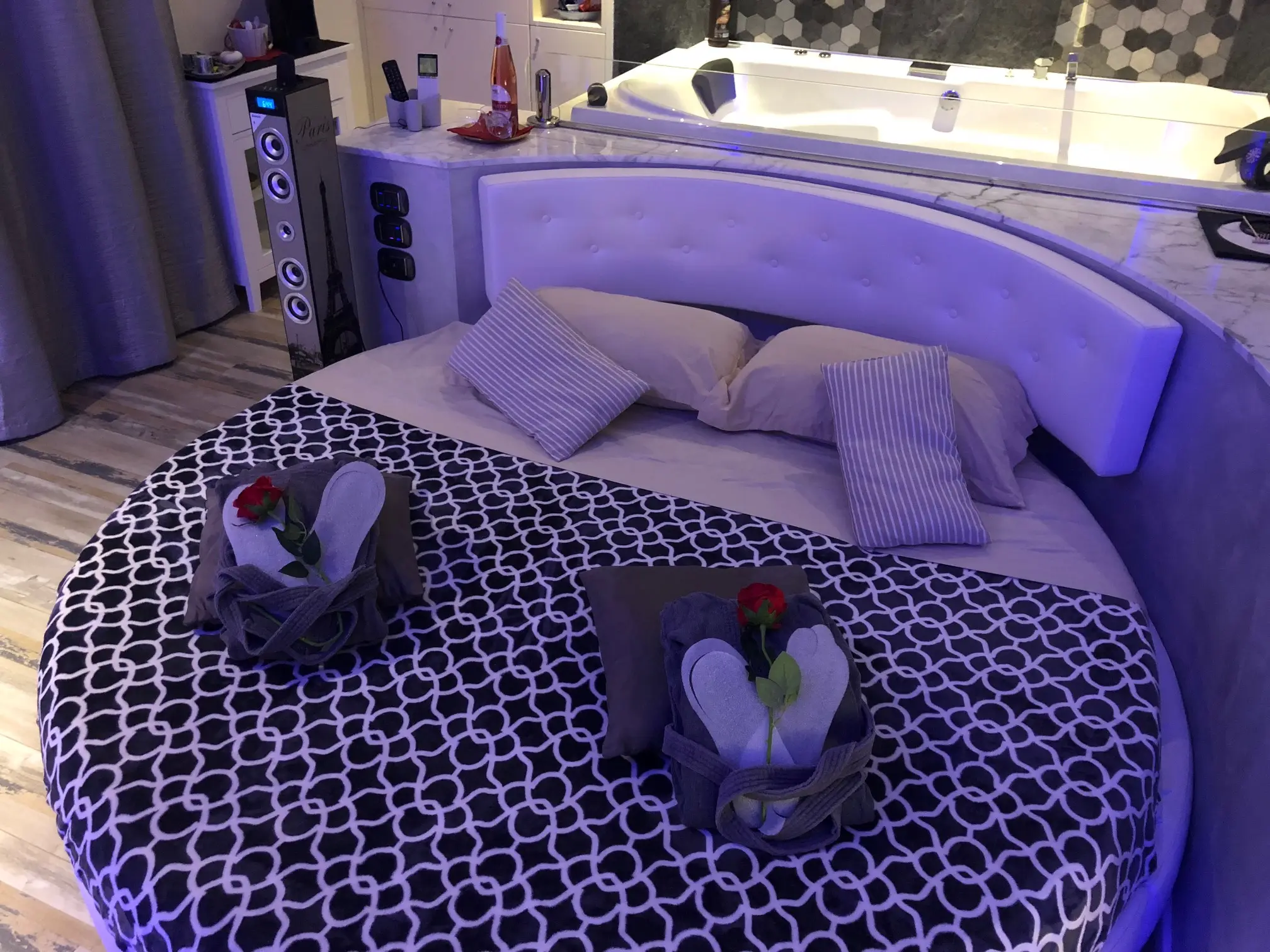 Weekend Romantico con Letto Rotondo